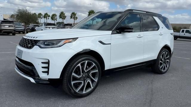 new 2025 Land Rover Discovery car, priced at $70,643