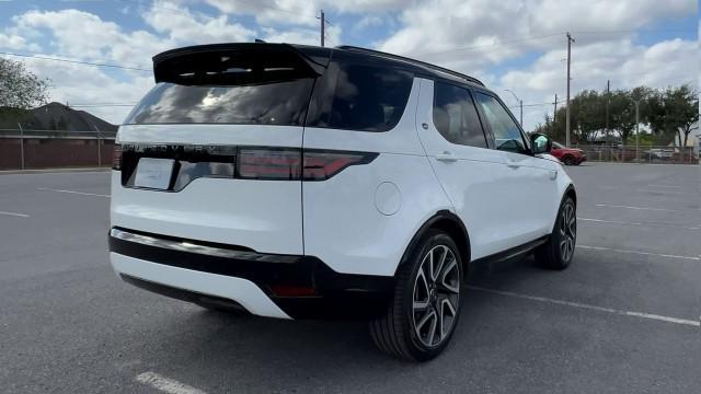 new 2025 Land Rover Discovery car, priced at $70,643