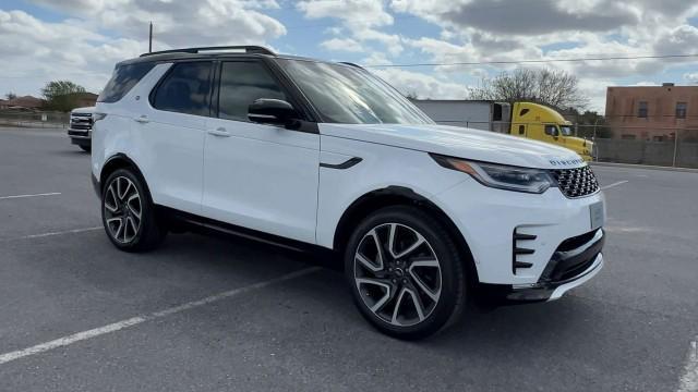 new 2025 Land Rover Discovery car, priced at $70,643