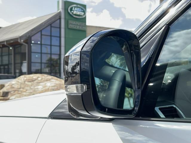 new 2025 Land Rover Discovery car, priced at $70,643