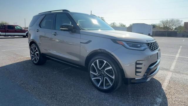 new 2025 Land Rover Discovery car, priced at $71,593