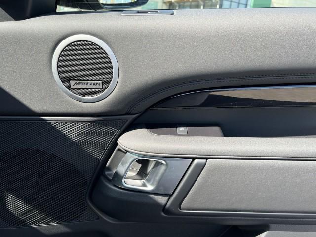 new 2025 Land Rover Discovery car, priced at $69,793
