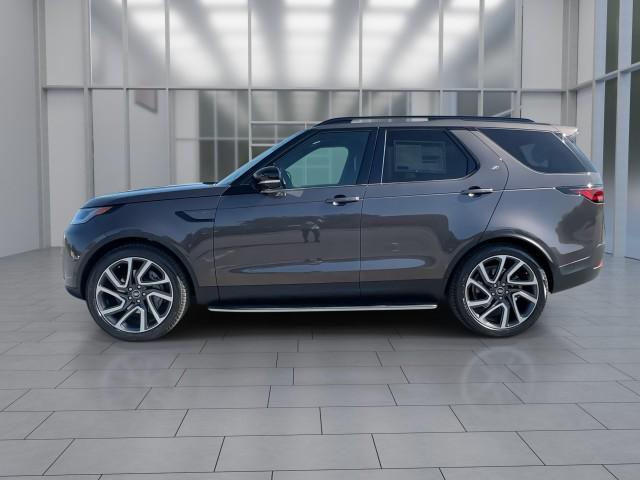 new 2025 Land Rover Discovery car, priced at $69,793