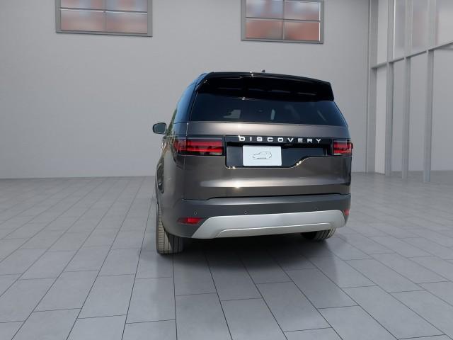new 2025 Land Rover Discovery car, priced at $69,793