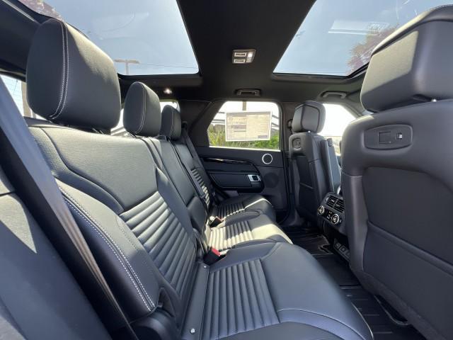 new 2025 Land Rover Discovery car, priced at $69,793