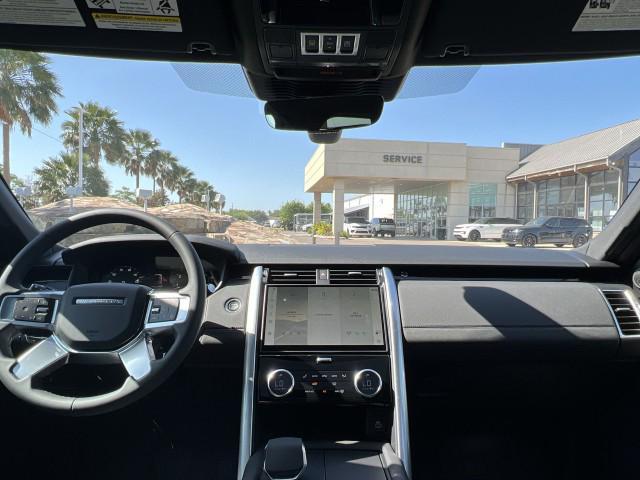 new 2025 Land Rover Discovery car, priced at $69,793