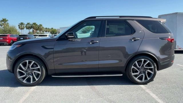 new 2025 Land Rover Discovery car, priced at $69,793