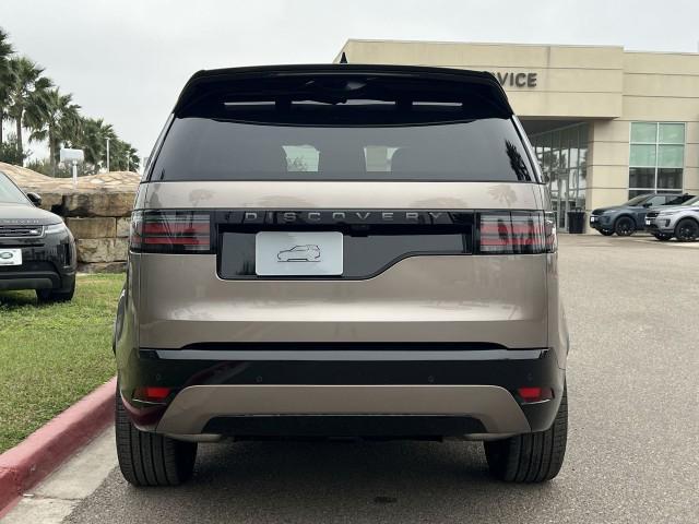 new 2025 Land Rover Discovery car, priced at $71,443