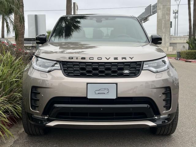 new 2025 Land Rover Discovery car, priced at $71,443