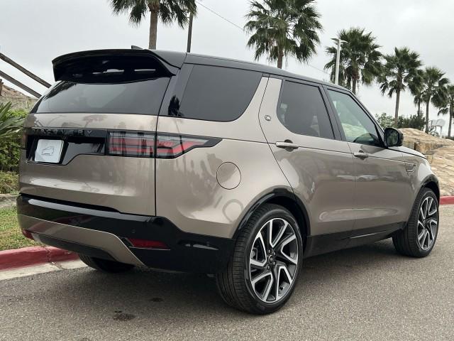 new 2025 Land Rover Discovery car, priced at $71,443