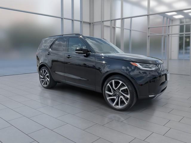new 2025 Land Rover Discovery car, priced at $67,293