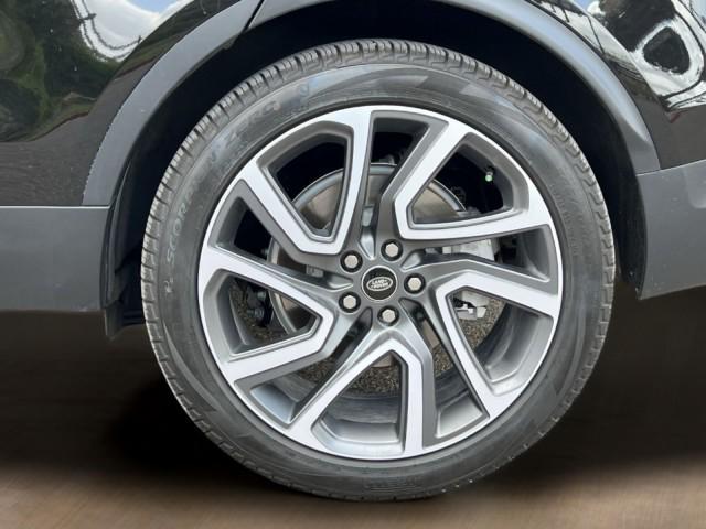 new 2025 Land Rover Discovery car, priced at $67,293