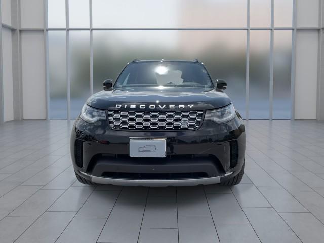 new 2025 Land Rover Discovery car, priced at $67,293