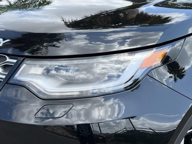 new 2025 Land Rover Discovery car, priced at $67,293