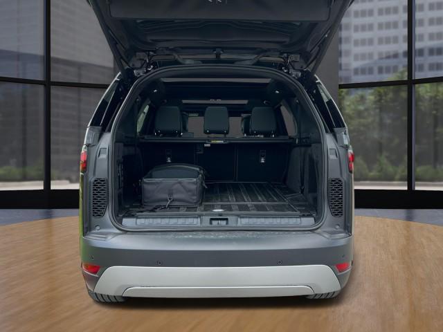 new 2025 Land Rover Discovery car, priced at $67,293
