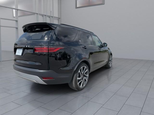 new 2025 Land Rover Discovery car, priced at $67,293