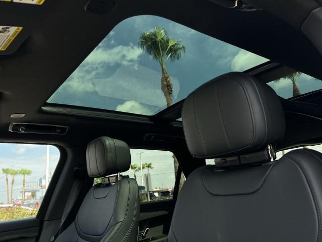 new 2025 Land Rover Range Rover Sport car, priced at $91,955