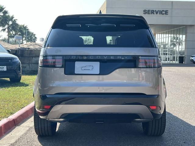 new 2025 Land Rover Discovery car, priced at $71,593