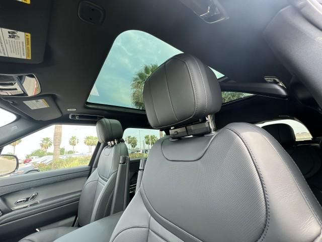 new 2025 Land Rover Range Rover Sport car, priced at $105,945