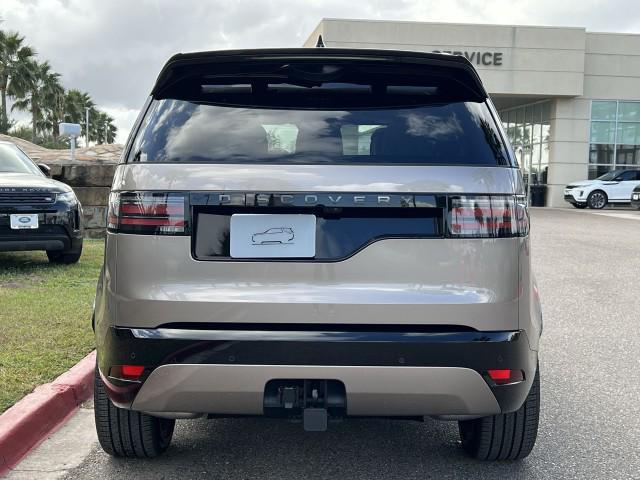 new 2025 Land Rover Discovery car, priced at $72,293