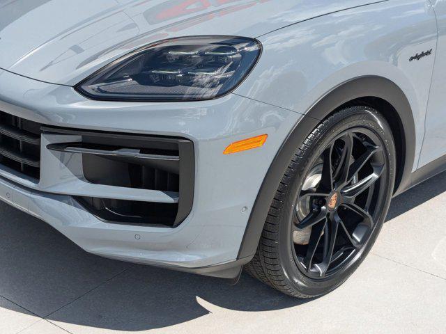 new 2025 Porsche Cayenne car, priced at $152,755
