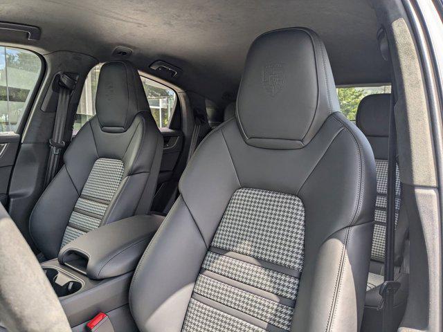 new 2025 Porsche Cayenne car, priced at $152,755