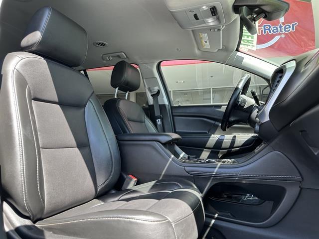 used 2023 GMC Acadia car, priced at $22,220