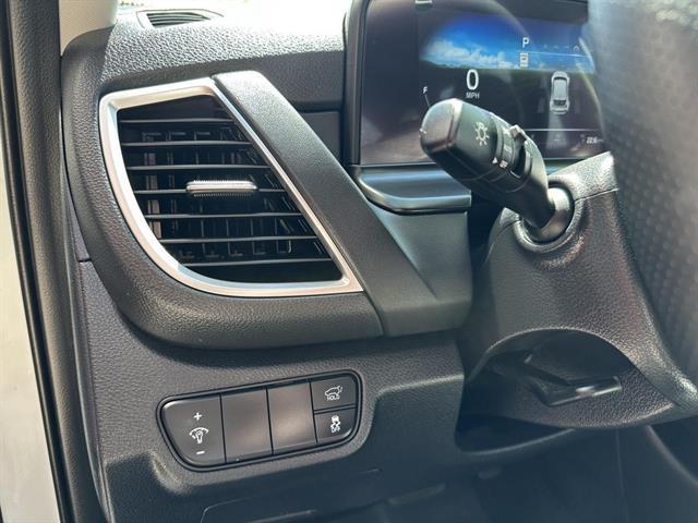 used 2025 Kia Seltos car, priced at $29,990