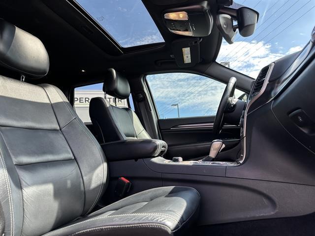 used 2017 Jeep Grand Cherokee car, priced at $15,390