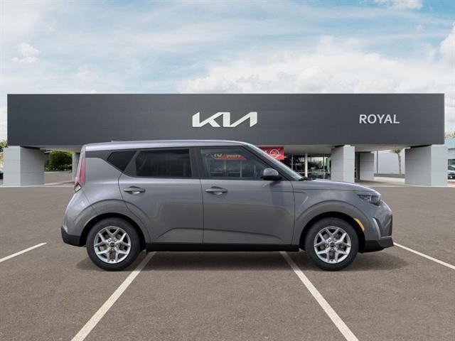 new 2025 Kia Soul car, priced at $21,446