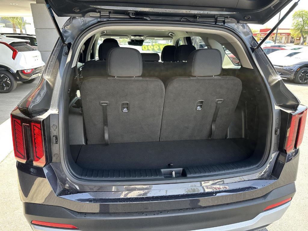 used 2025 Kia Sorento car, priced at $27,990