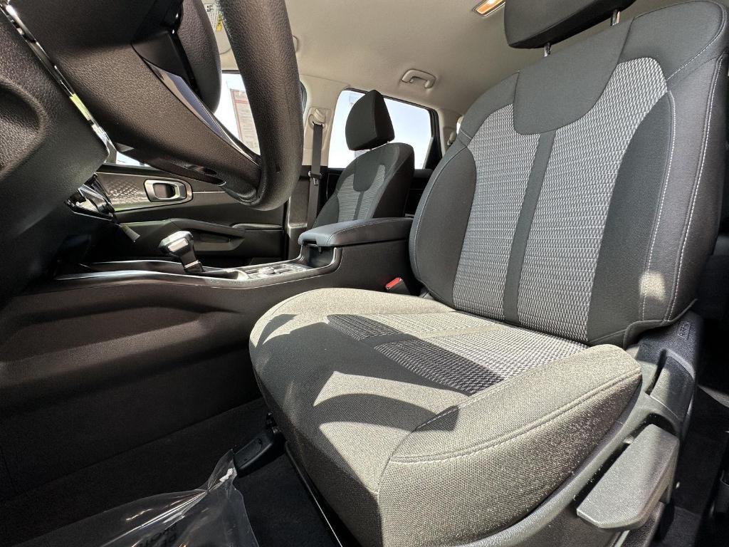 used 2025 Kia Sorento car, priced at $27,990