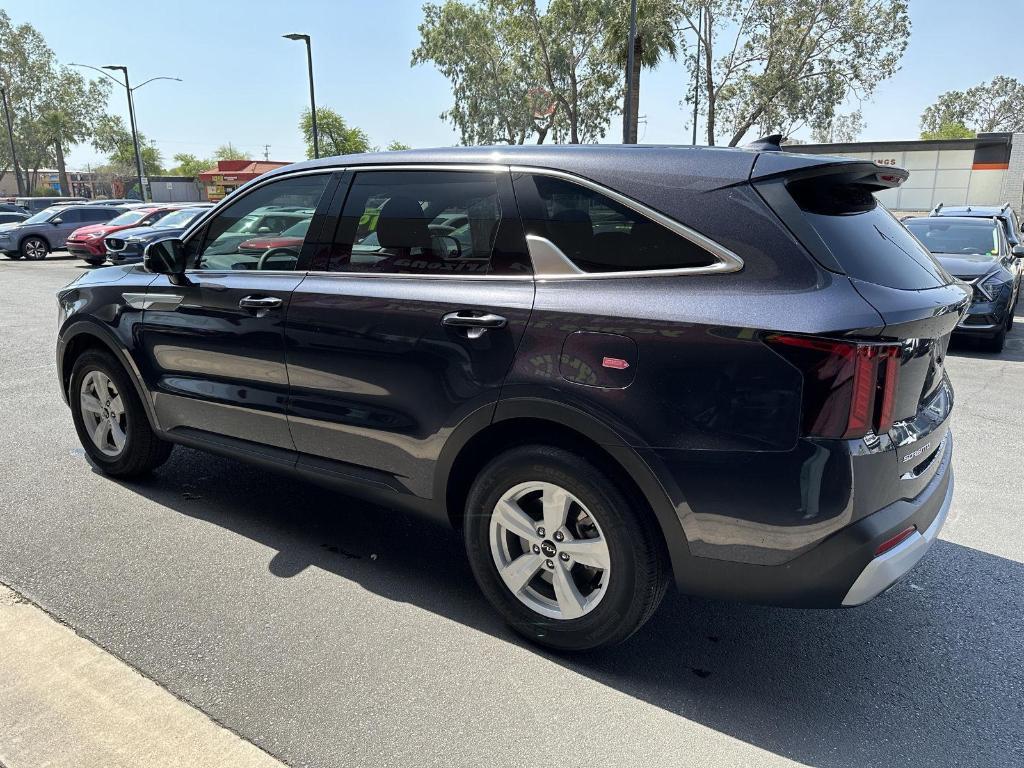 used 2025 Kia Sorento car, priced at $27,990