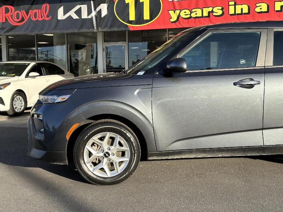 used 2022 Kia Soul car, priced at $16,990