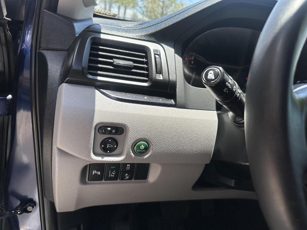 used 2018 Honda Pilot car, priced at $25,490