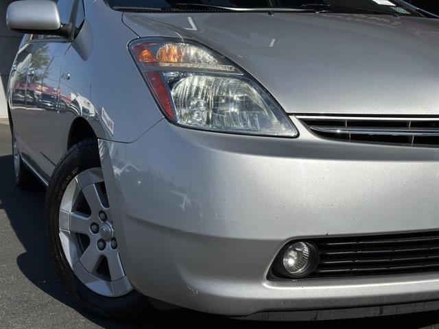 used 2007 Toyota Prius car, priced at $8,990