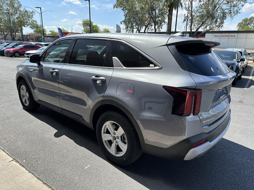 used 2025 Kia Sorento car, priced at $27,990