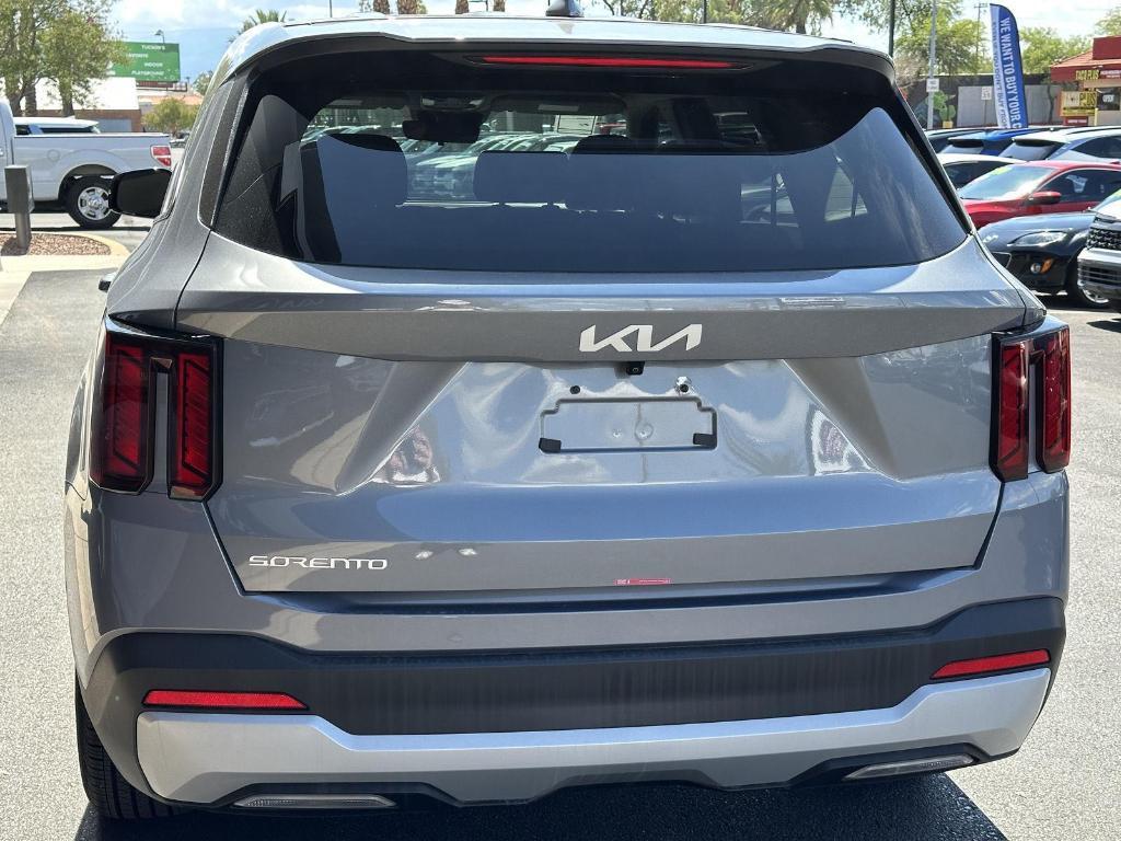 used 2025 Kia Sorento car, priced at $27,990