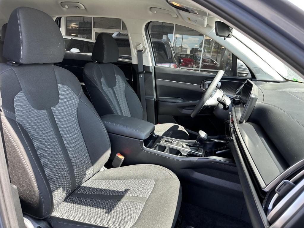 used 2025 Kia Sorento car, priced at $27,990