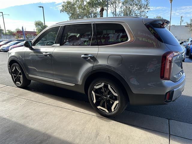 used 2025 Kia Telluride car, priced at $38,490