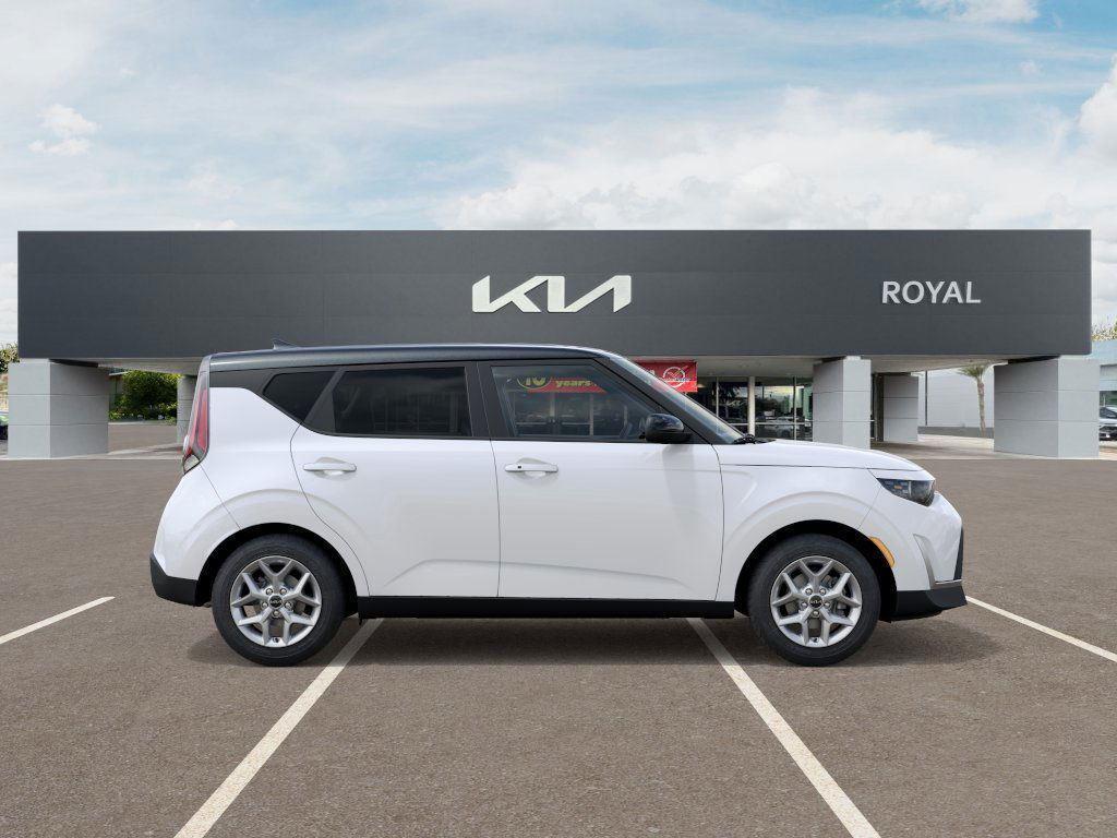 new 2025 Kia Soul car, priced at $23,984