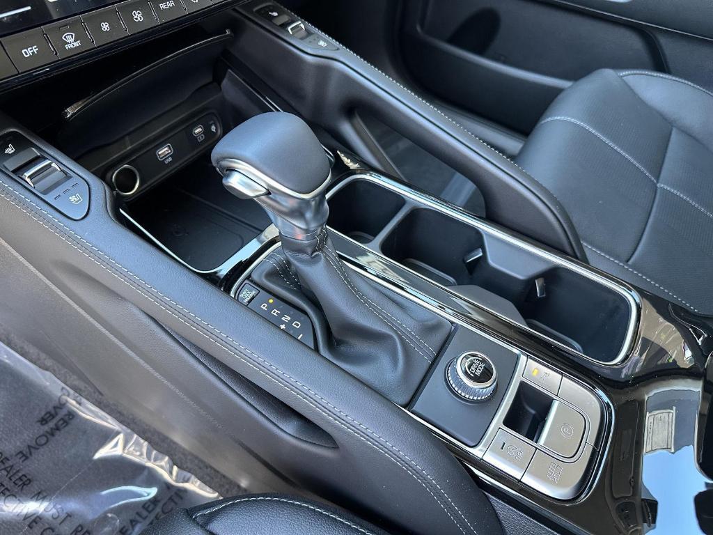 new 2025 Kia Telluride car, priced at $43,194