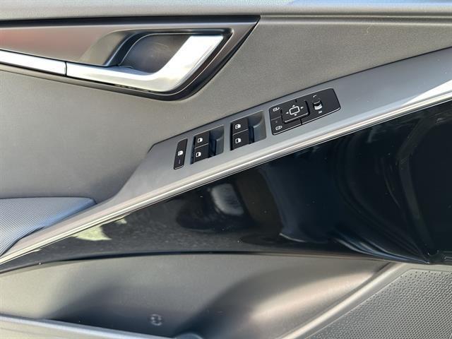 used 2025 Kia Niro car, priced at $28,490