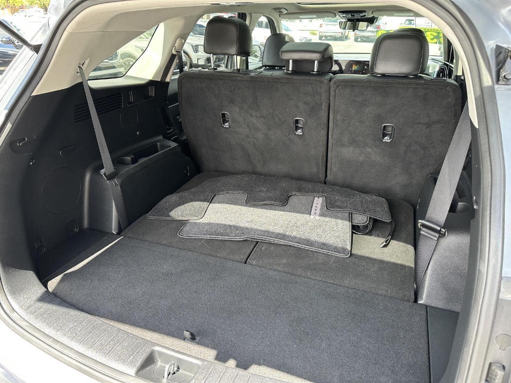 used 2025 Kia Sorento car, priced at $35,990