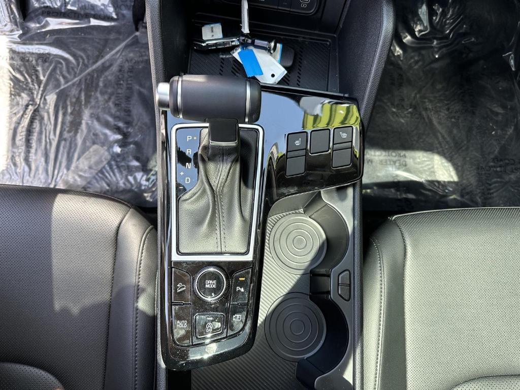 new 2025 Kia Sportage car, priced at $33,265