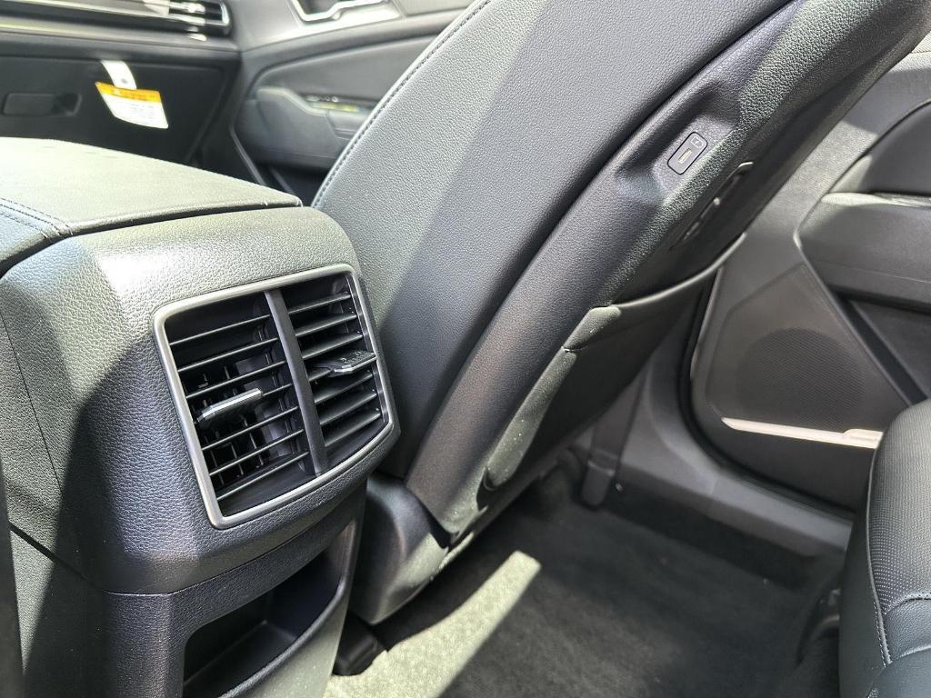 new 2025 Kia Sportage car, priced at $33,265