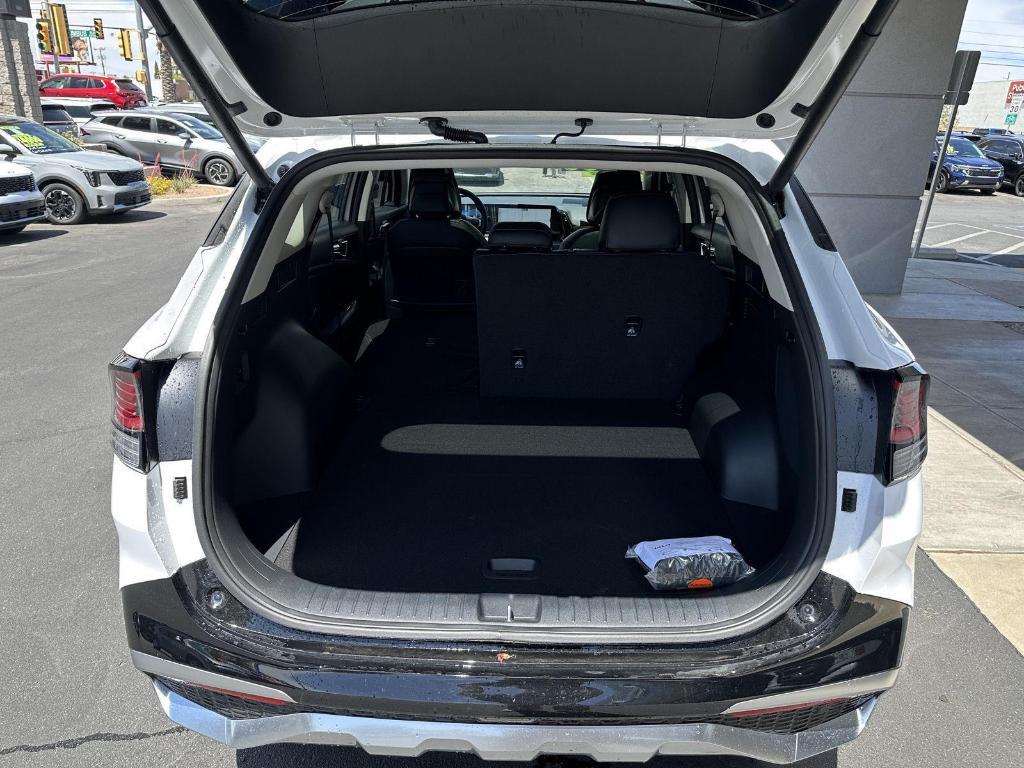 new 2025 Kia Sportage car, priced at $33,265