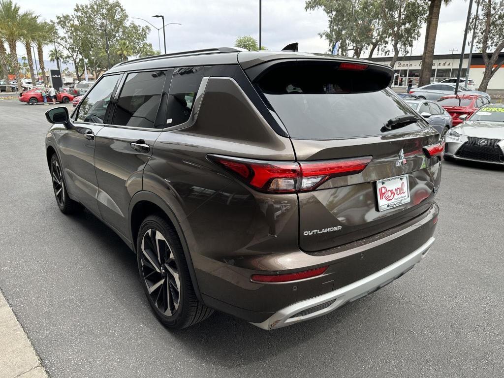 used 2024 Mitsubishi Outlander car, priced at $26,990