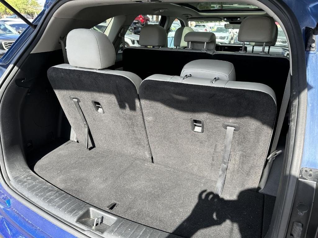 used 2022 Kia Sorento car, priced at $27,260