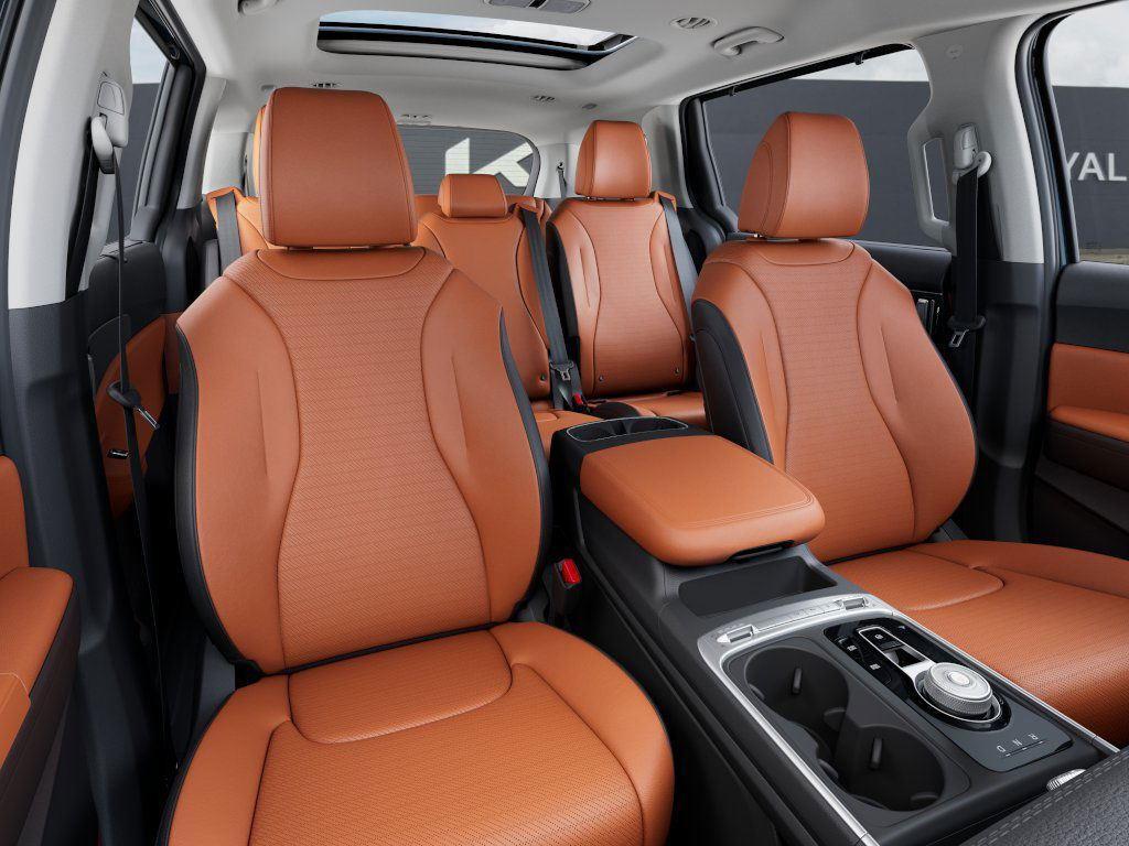 new 2025 Kia Carnival Hybrid car, priced at $52,891